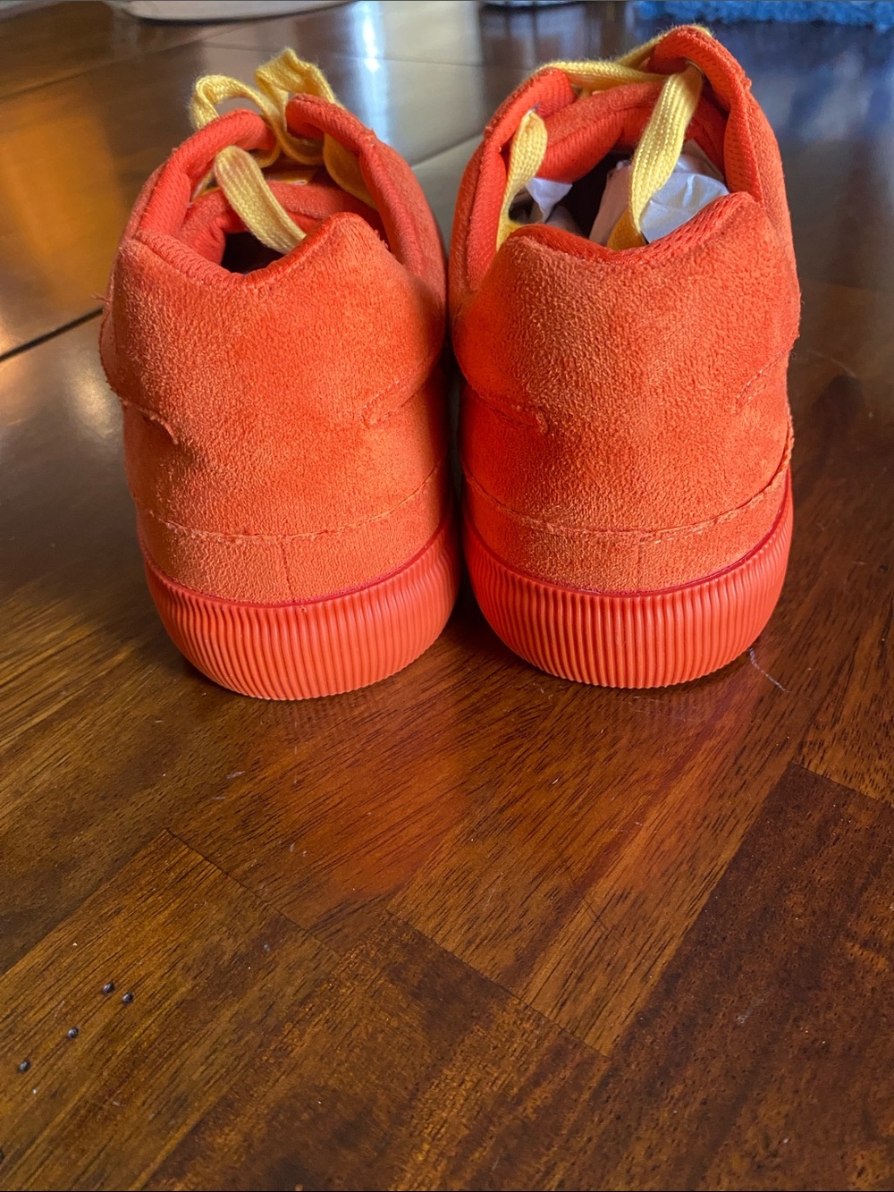 True Religion men’s Orange Sneakers with Yellow Laces - Picture 3 of 7